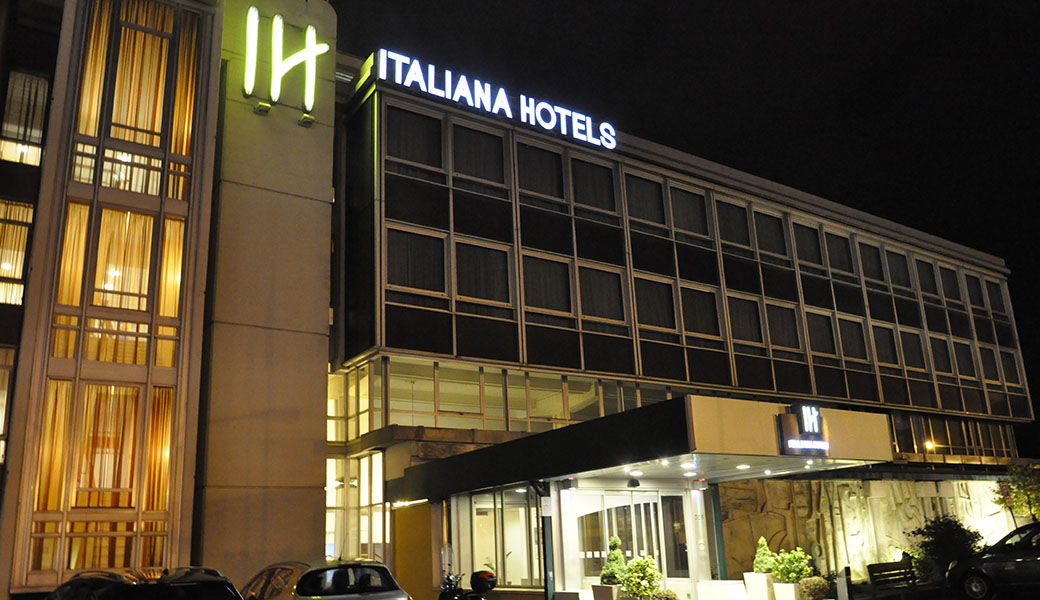 Italiana Hotels Florencia Exterior foto